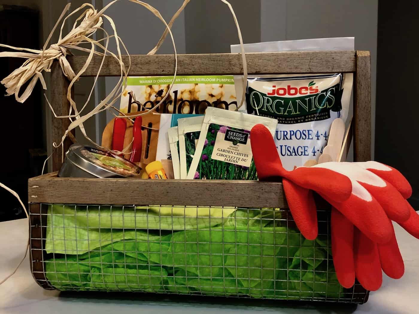 How to make a gardening gift basket