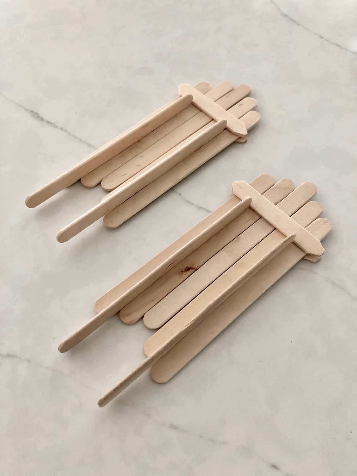 Popsicle stick sled ornaments for festive fun ️ 🛷 Dive into creativity