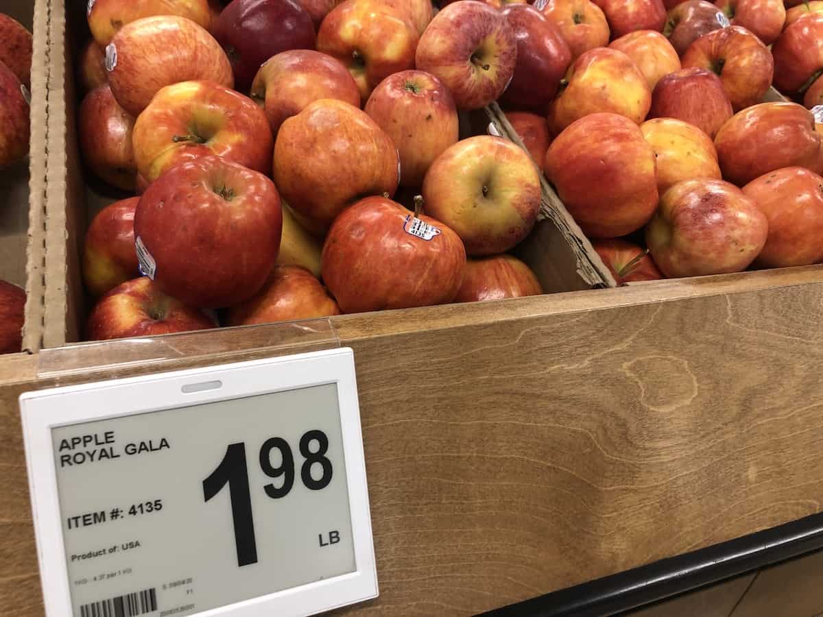 Price tag for gala apples - 2 dollars per pound