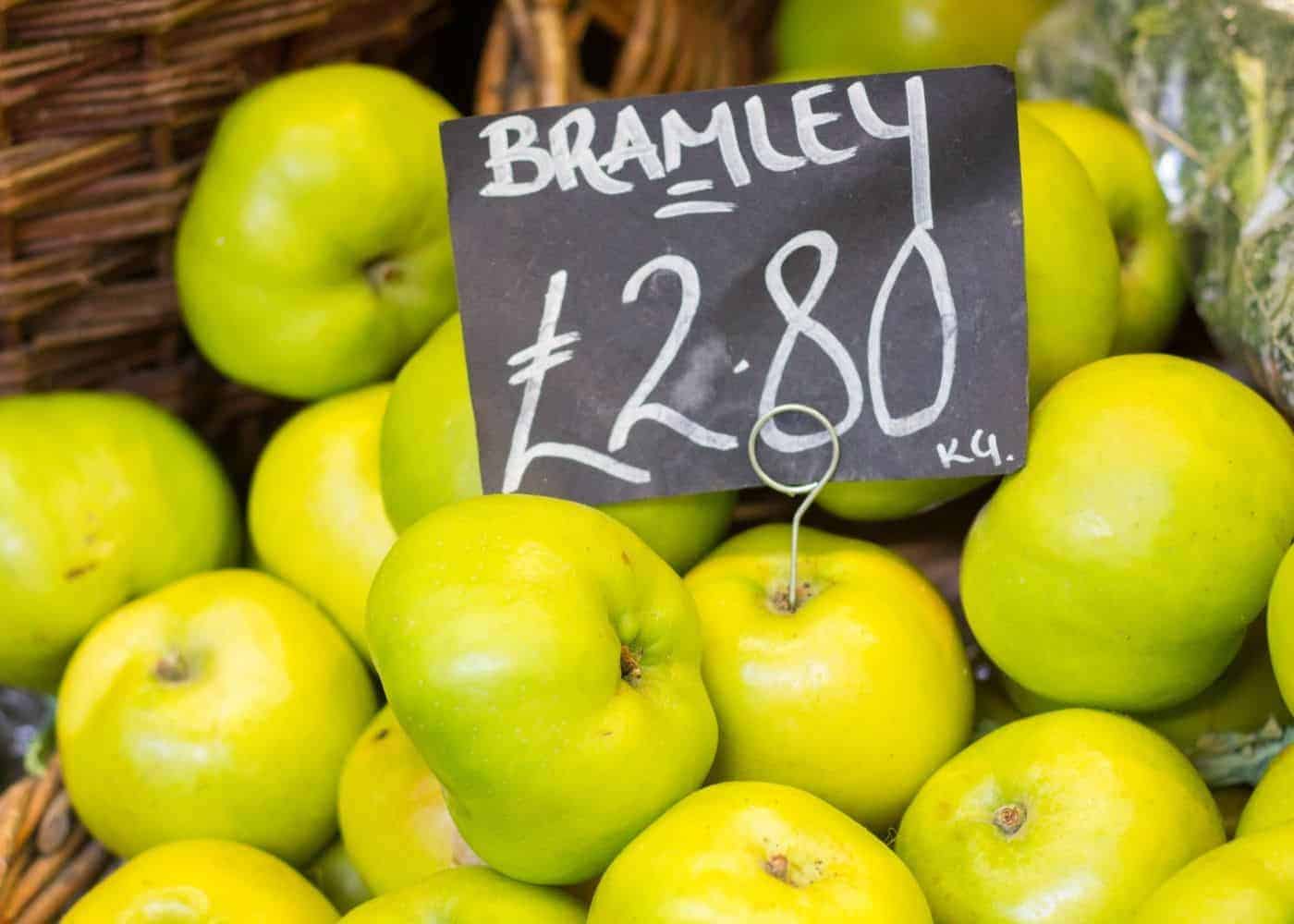 Bramley apples for baking english apple pie