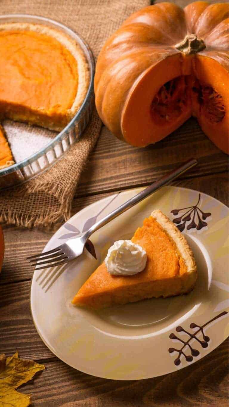Yellow Pumpkins: 20 Varieties With Yellow Rind Colors