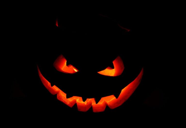 Scary pumpkin face with wide mouth