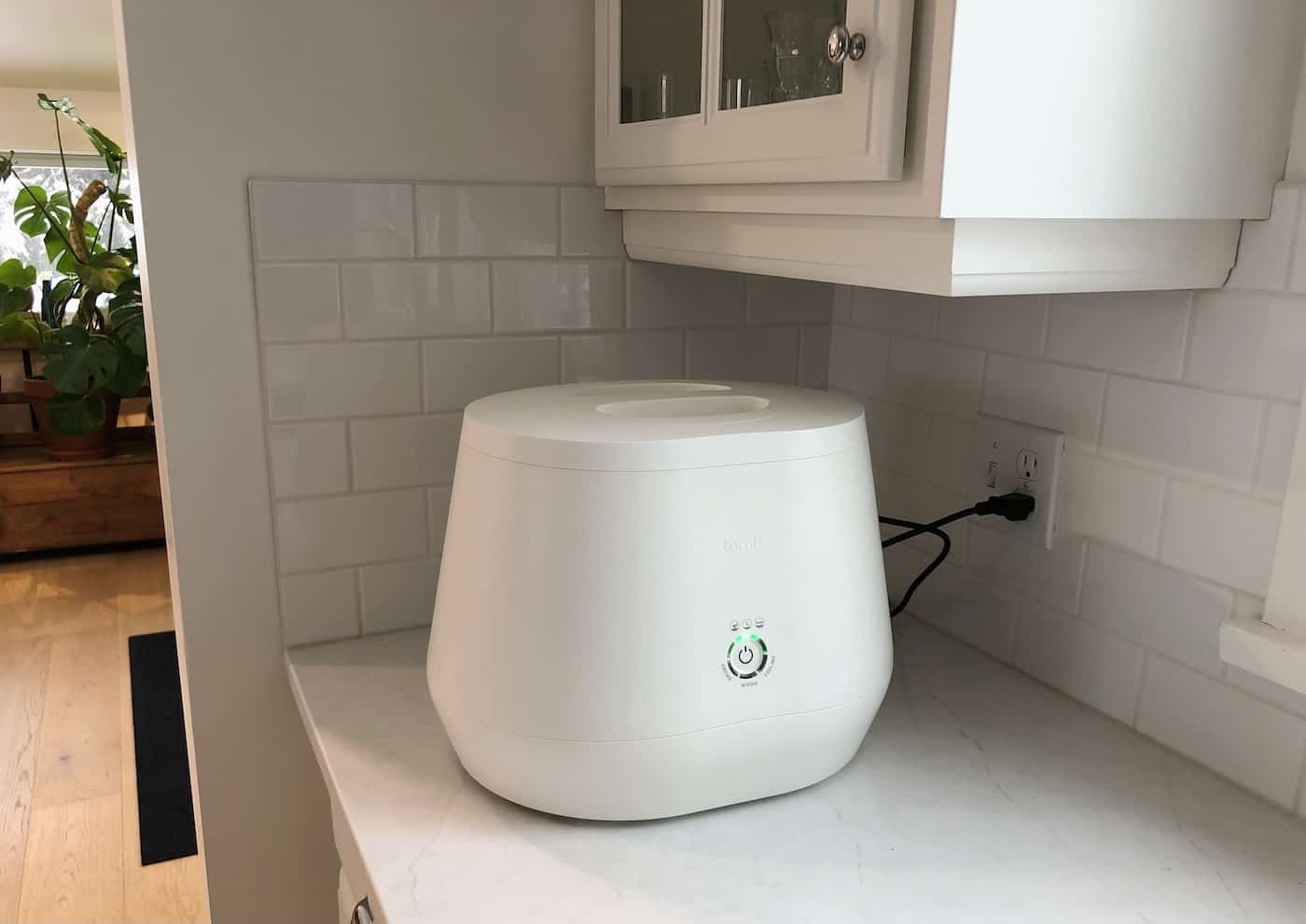 Lomi review - home composter in the kitchen