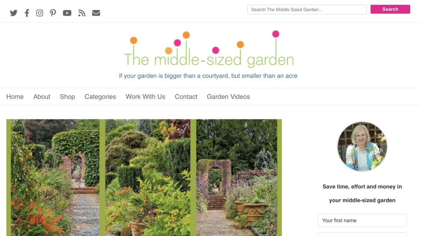 The middle-sized garden home page 2023